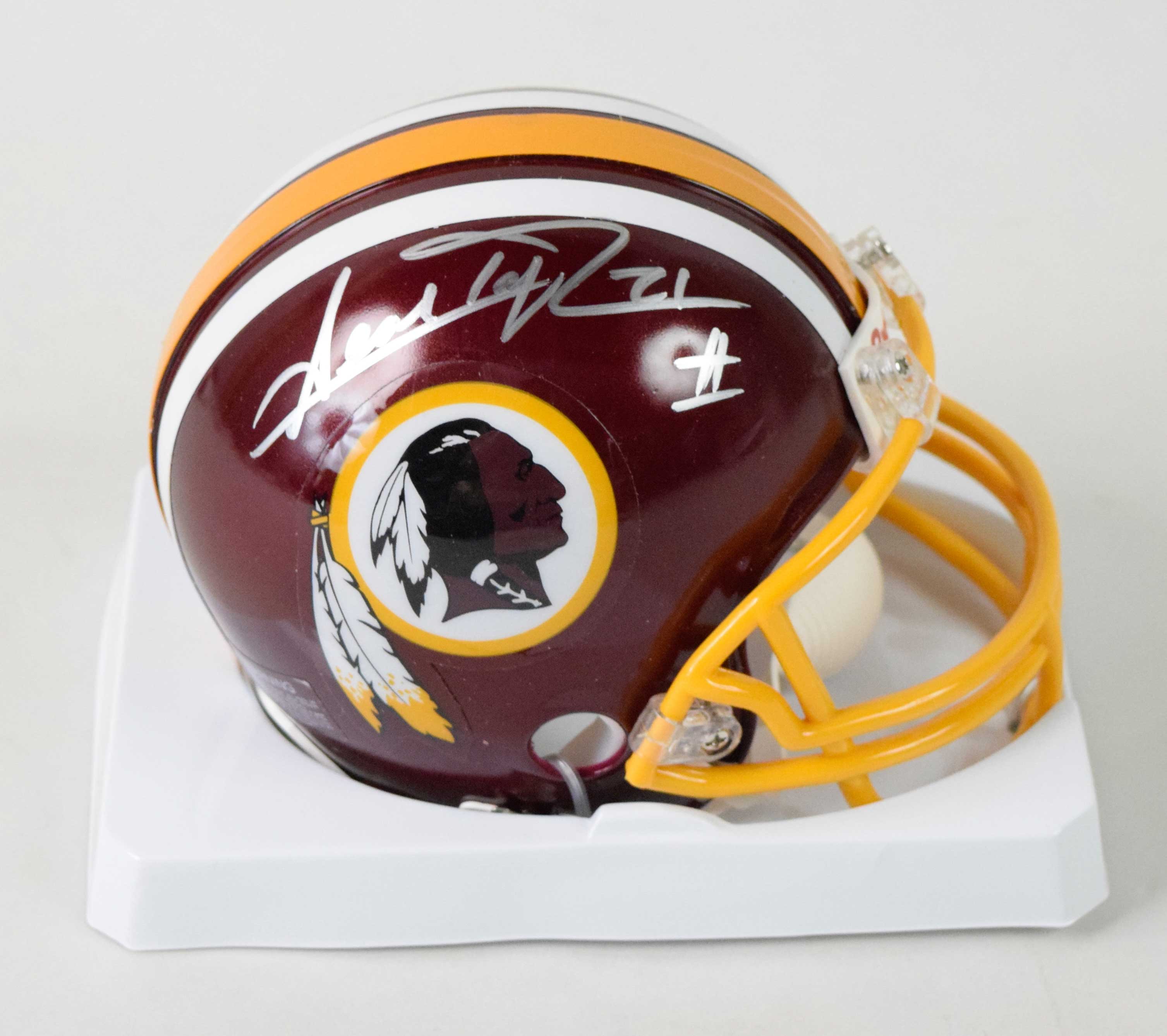 Sean Taylor Washington Redskins Mini Helmet Card Shadowbox Collectible Autograph 